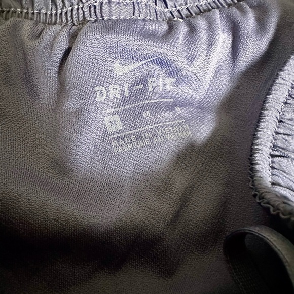 Nike Air Women's Athletic Running Shorts Medium - Picture 5 of 5